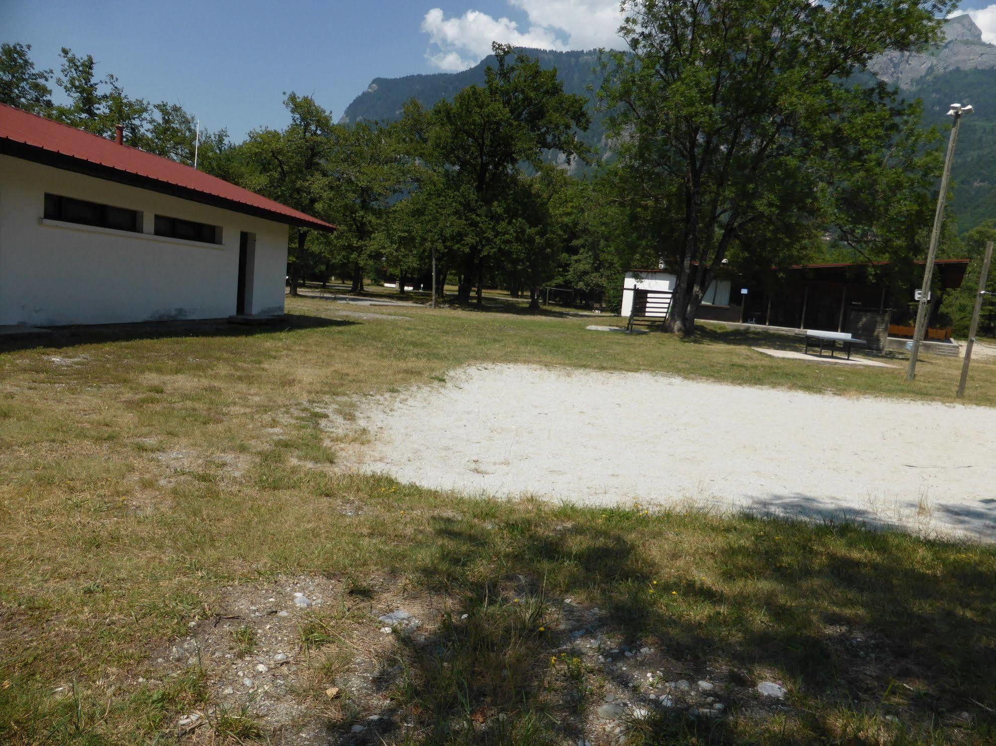 Camping L'Ecureuil - Mont-Blanc Village Domancy 外观 照片
