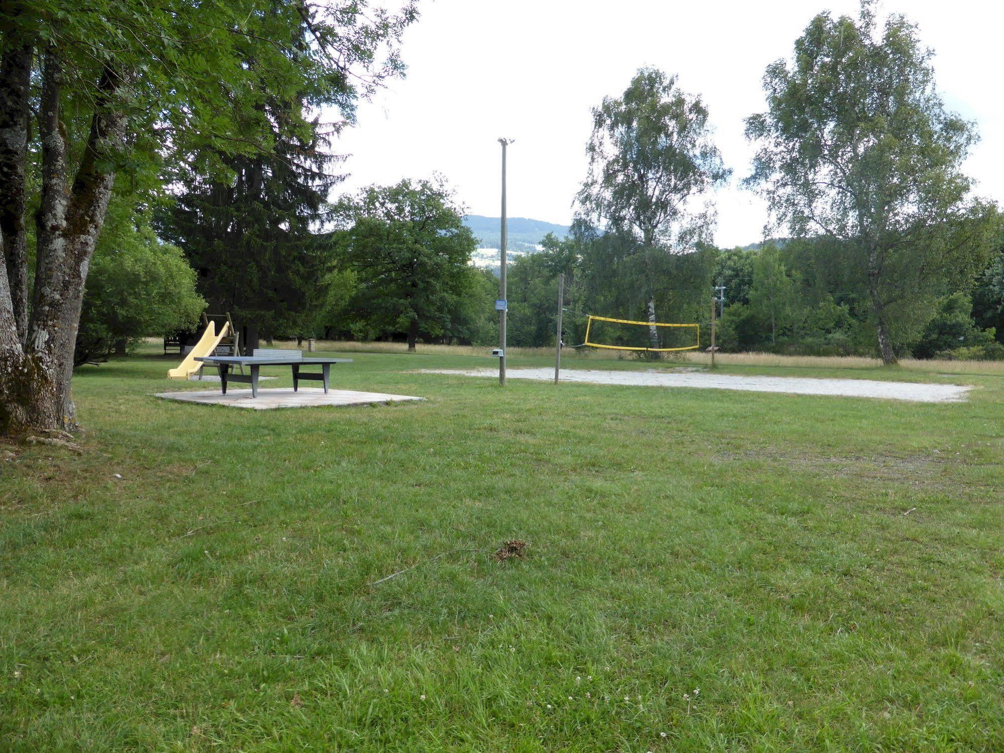 Camping L'Ecureuil - Mont-Blanc Village Domancy 外观 照片