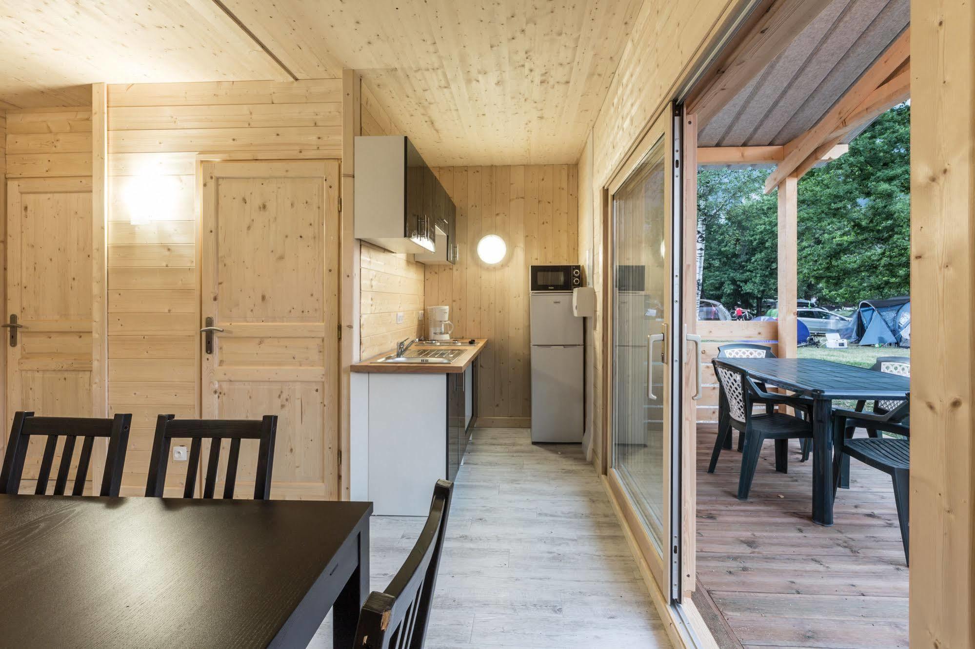 Camping L'Ecureuil - Mont-Blanc Village Domancy 外观 照片