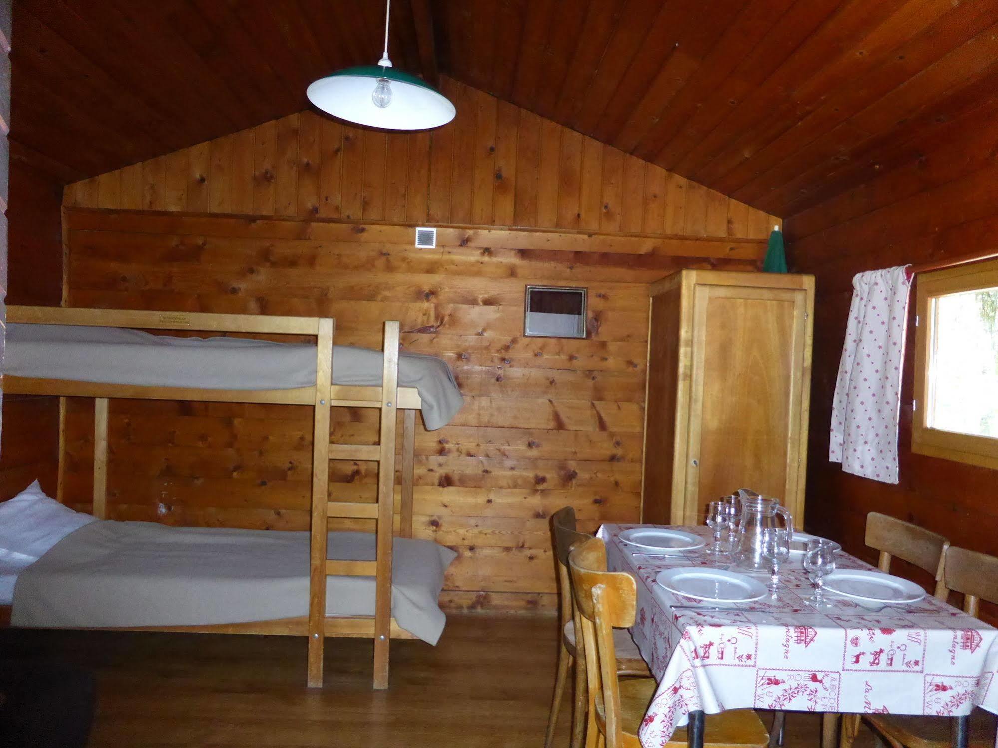 Camping L'Ecureuil - Mont-Blanc Village Domancy 外观 照片