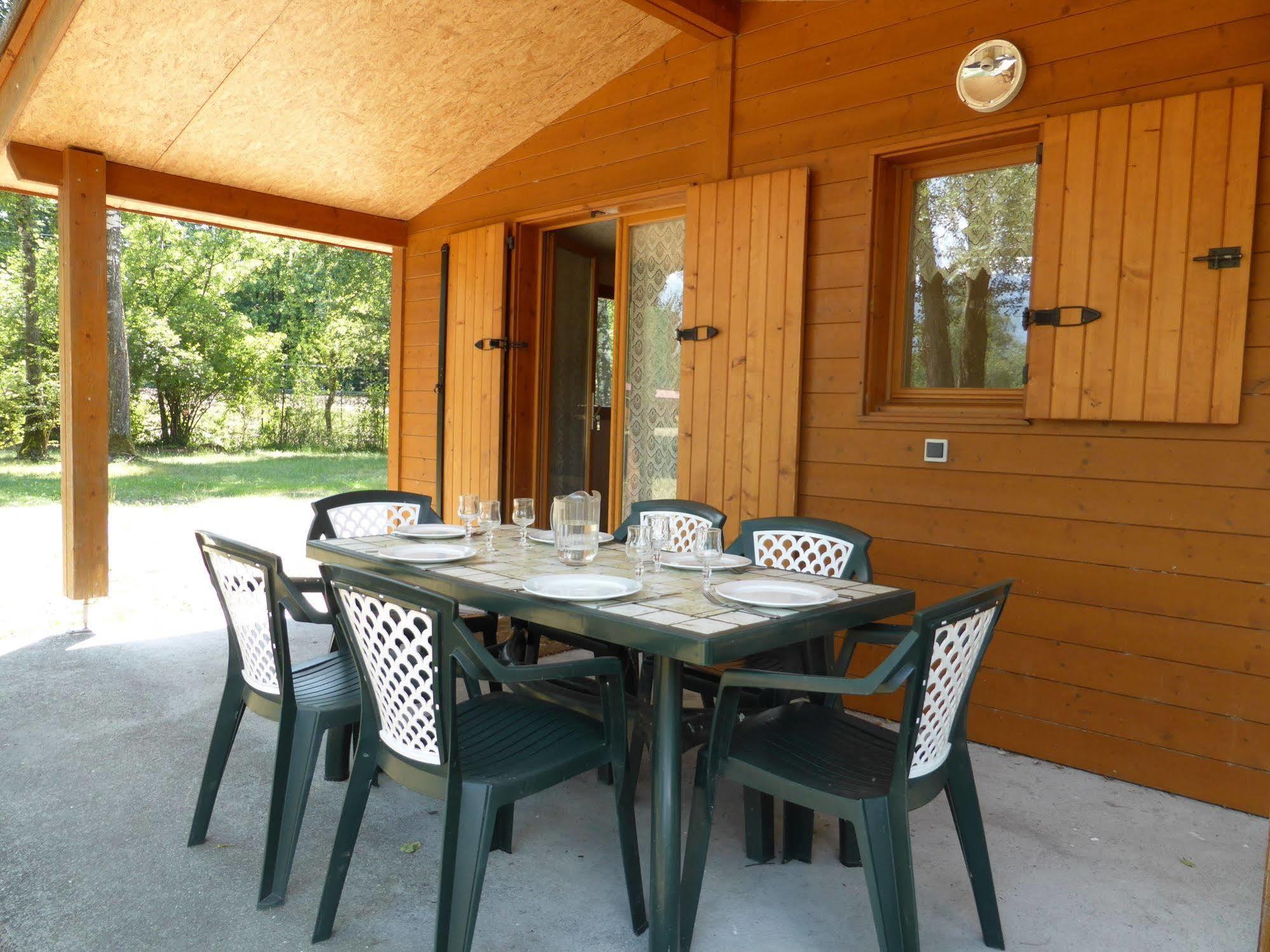 Camping L'Ecureuil - Mont-Blanc Village Domancy 外观 照片